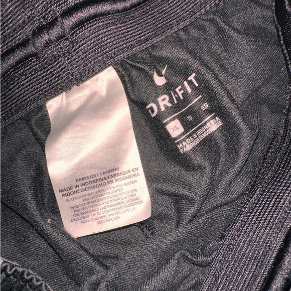 Men’s underarmour jogging pants - Picture 4 of 6